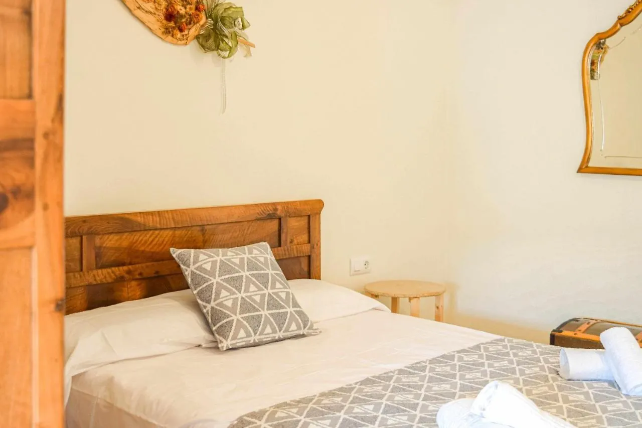 Can Janot Casa con jardín cerca del lago Banyoles hasta 10 personas España