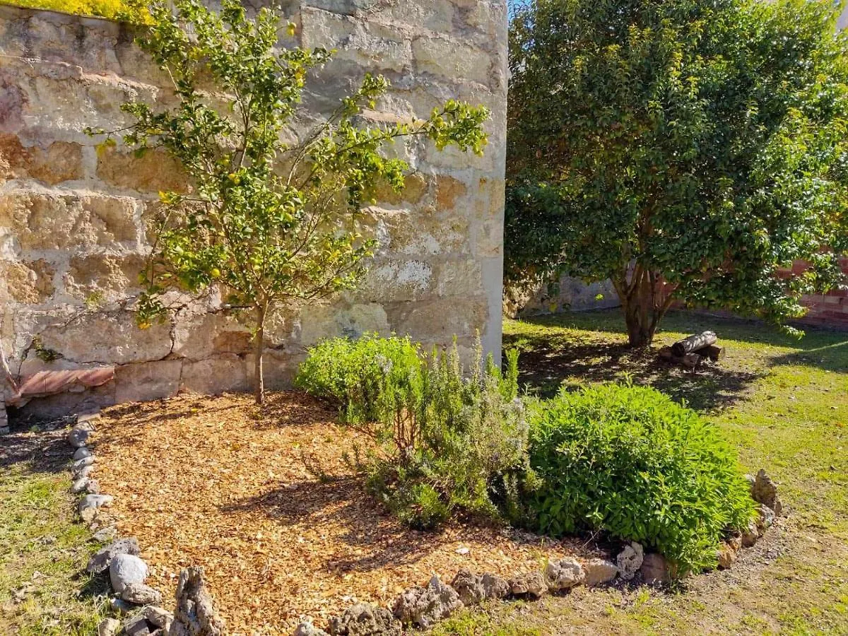 Сasa de vacaciones Can Janot Casa con jardín cerca del lago Banyoles hasta 10 personas España